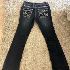 Cute low ride blue jeans, nearly new condition